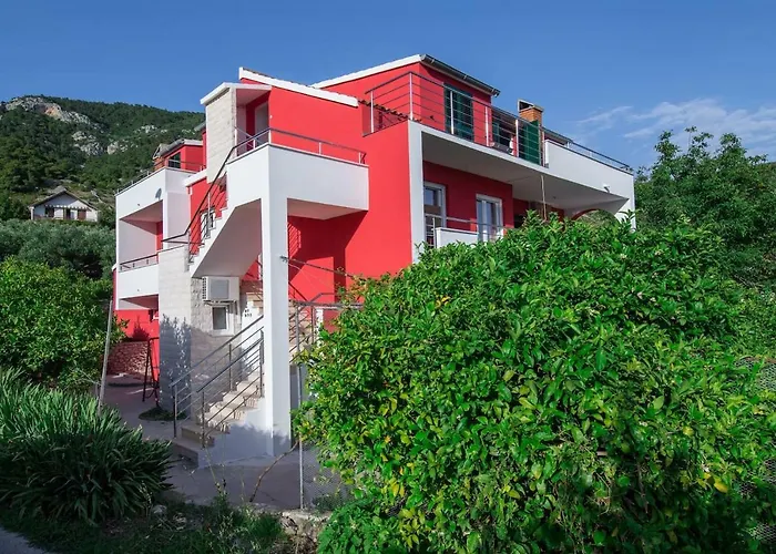 Apartment Black And White Chill Out Komiža