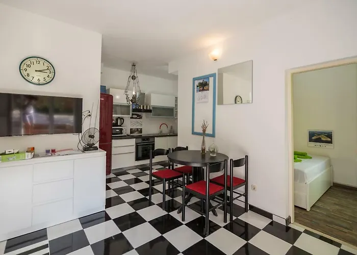 Apartament Black And White Chill Out